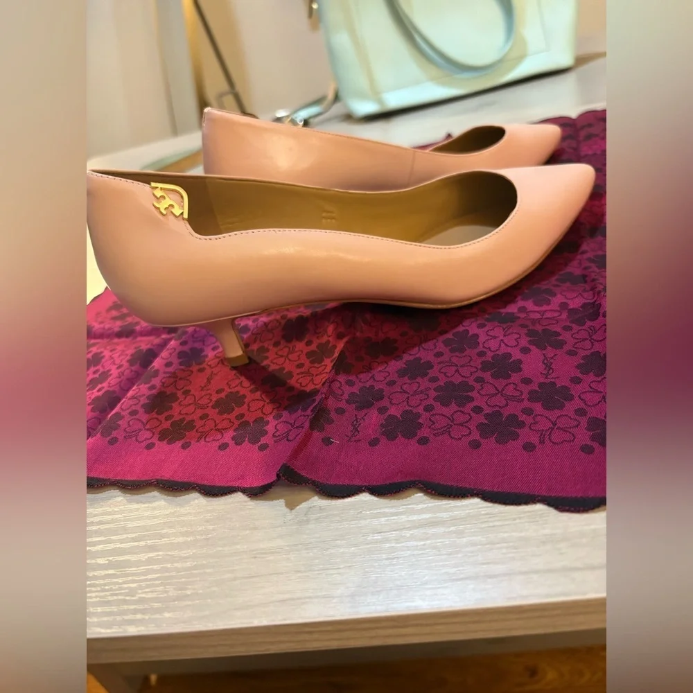 Tory Burch Blush Pink‎ Pointed pump